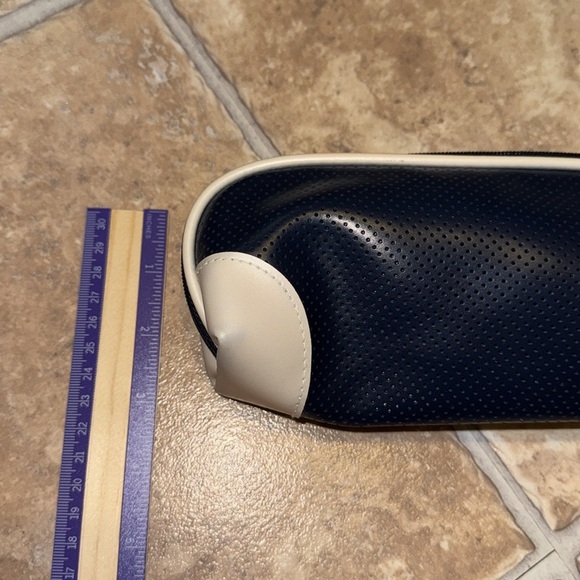 Guerlain Paris Cosmetic Make-up Skincare Bag Travel Pouch Navy Blue White Vinyl - Picture 11 of 14